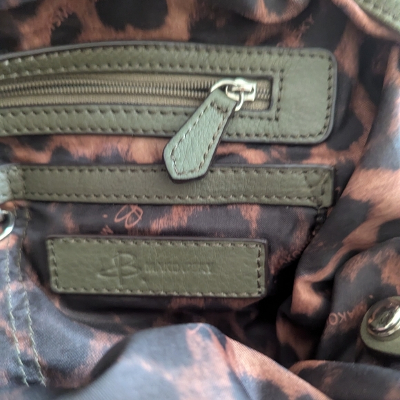 🫒 B.Makowsky Olive Green Leather Slouch Bag Trending Leopard Inside - Picture 7 of 15